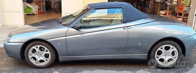Usata Alfa Romeo GTV 165 CV (121 kW) 2004 Coupé