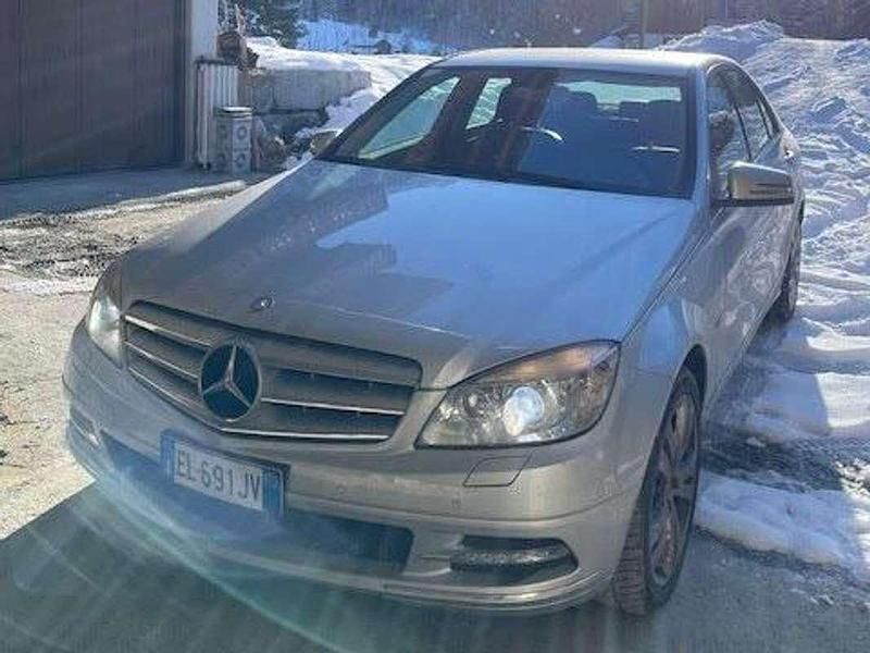 Usata Mercedes C350 Avantgarde 231 CV (169 kW) 2013 Argento Berlina