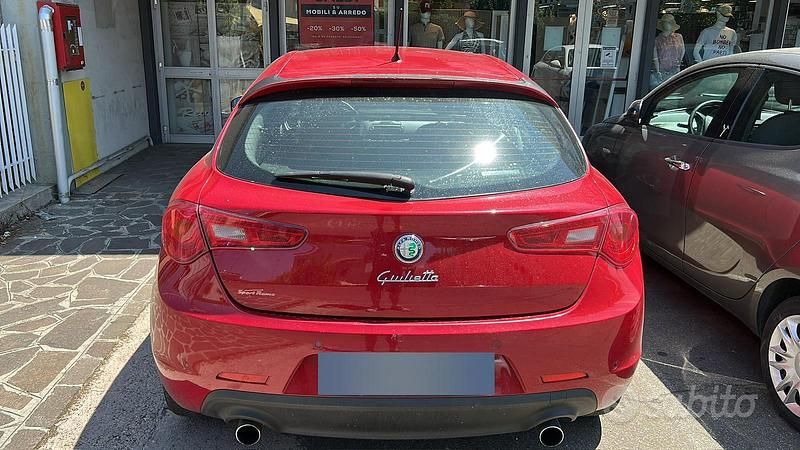Usata Alfa Romeo Giulietta 140 CV (102 kW) 2012 Utilitaria