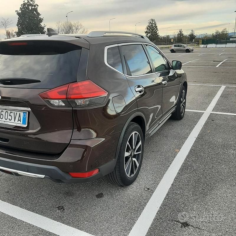 Usata Nissan X-Trail Tekna 131 CV (96 kW) 2018 Marrone SUV