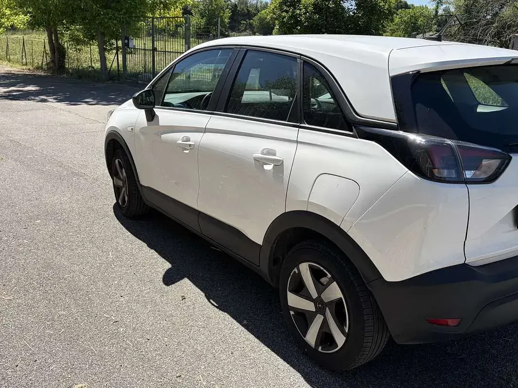 Usata Opel Crossland Edition 110 CV (80 kW) 2023 Bianco SUV
