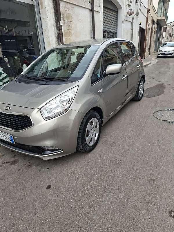 Usata Kia Venga Active 90 CV (66 kW) 2017 Utilitaria