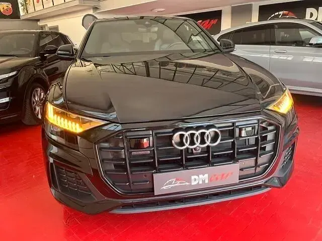 Usata Audi Q8 S-Line 286 CV (210 kW) 2021 Nero SUV