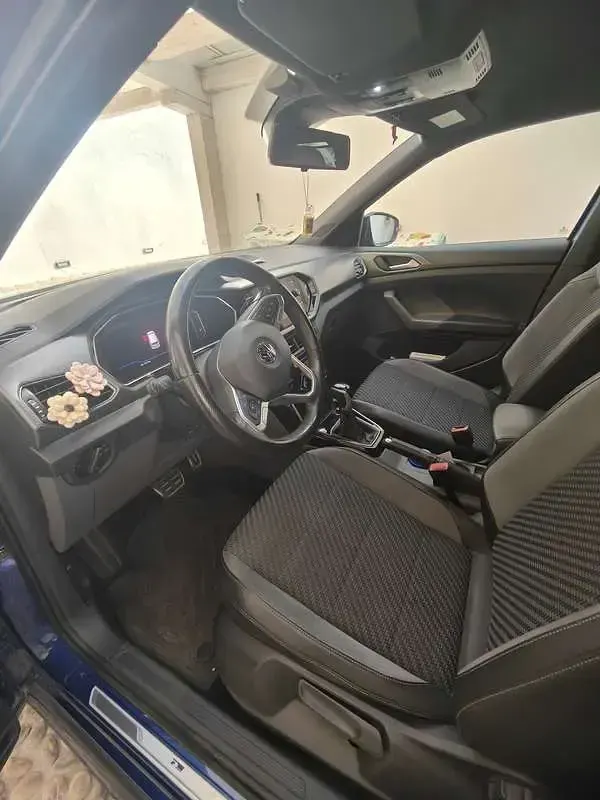 Usata VW T-Cross R-line 116 CV (85 kW) 2019 Blu/azzurro SUV