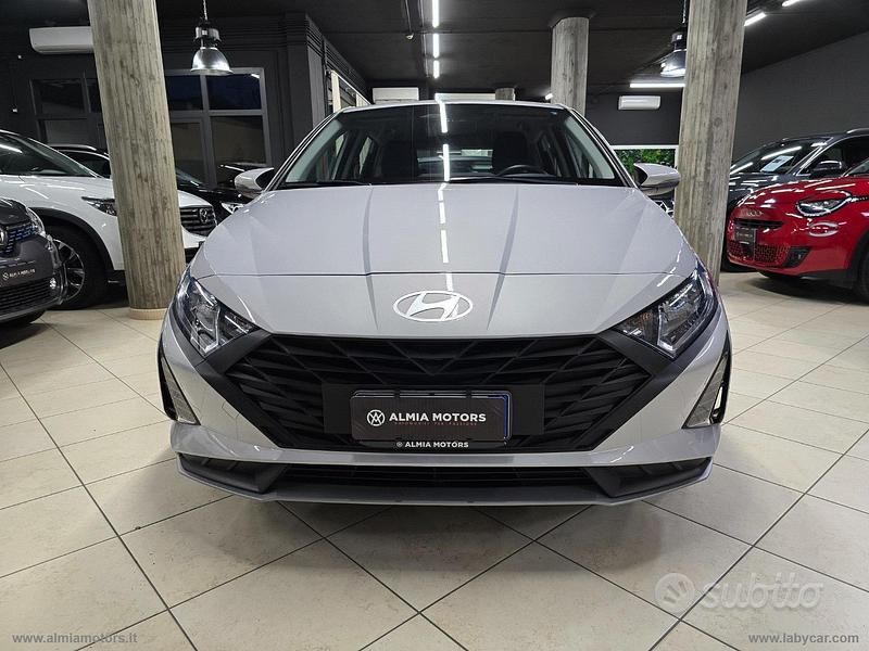Usata Hyundai i20 Prime 84 CV (61 kW) 2024 Grigio Utilitaria