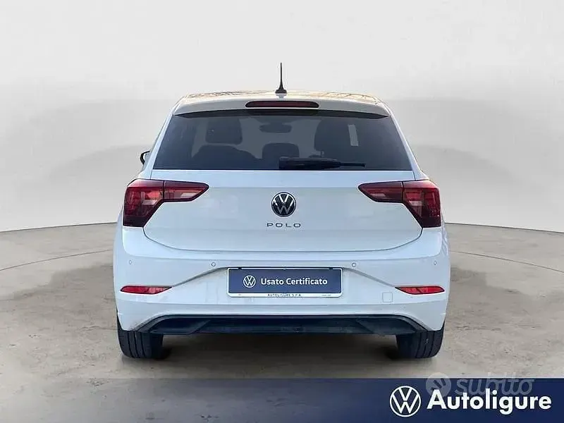 Usata VW Polo Life 95 CV (69 kW) 2023 Bianco Utilitaria