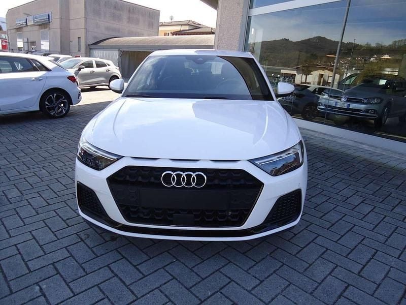 Usata Audi A1 Sportback Ambiente 95 CV (69 kW) 2021 Bianco Utilitaria