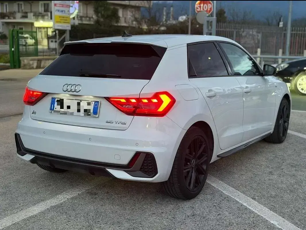 Usata Audi A1 Sportback 116 CV (85 kW) 2019 Bianco Utilitaria