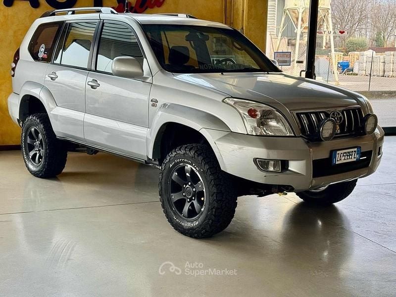 Usata Toyota Land Cruiser 163 CV (119 kW) 2004 Argento SUV