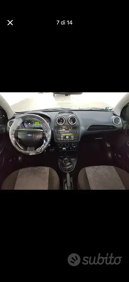Usata Ford Fiesta 75 CV (55 kW) 2006 Grigio Utilitaria