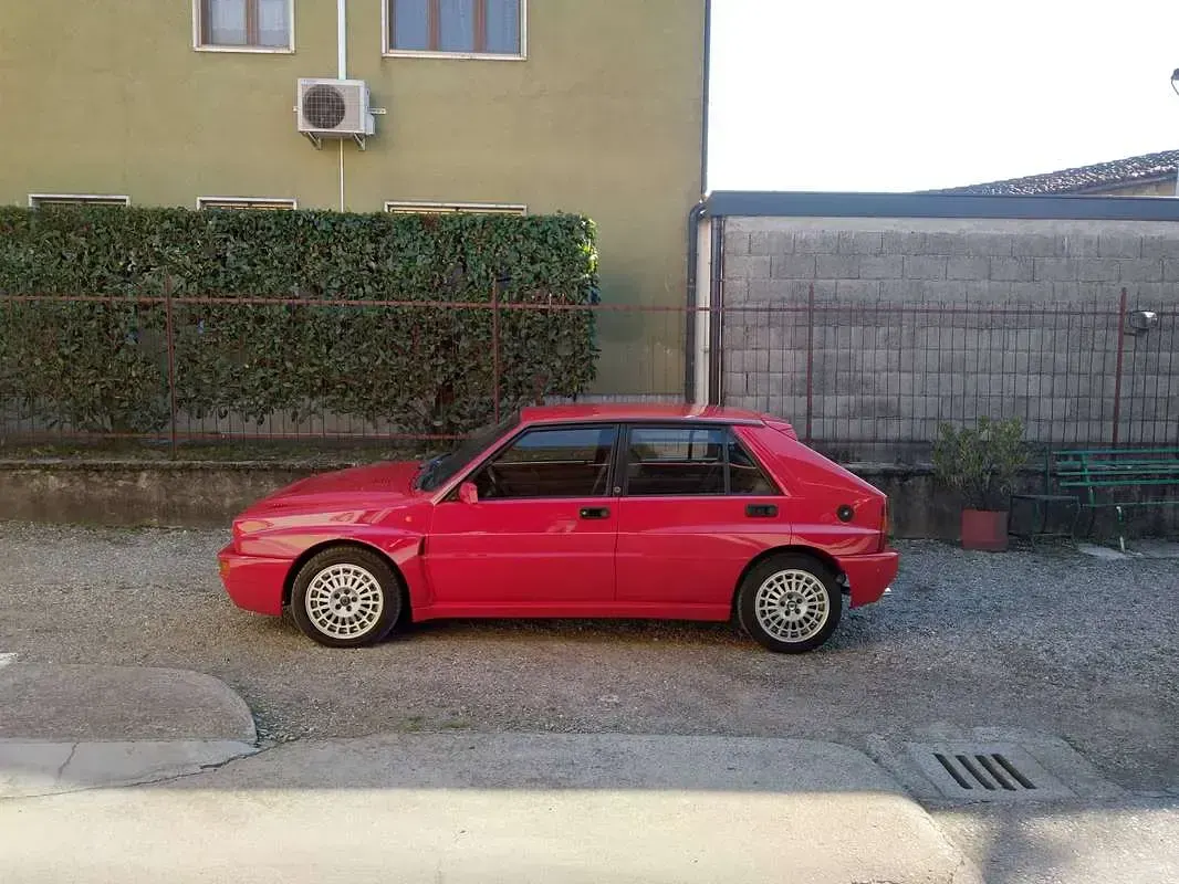 Usata Lancia Delta 205 CV (150 kW) 1992 Utilitaria