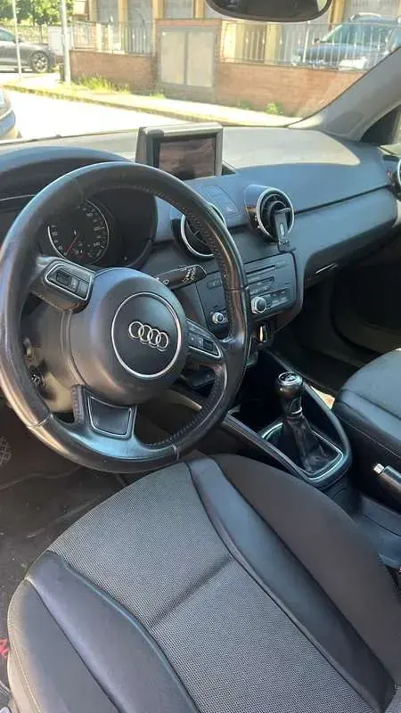 Usata Audi A1 Sportback 72 CV (52 kW) 2013 Bianco Utilitaria
