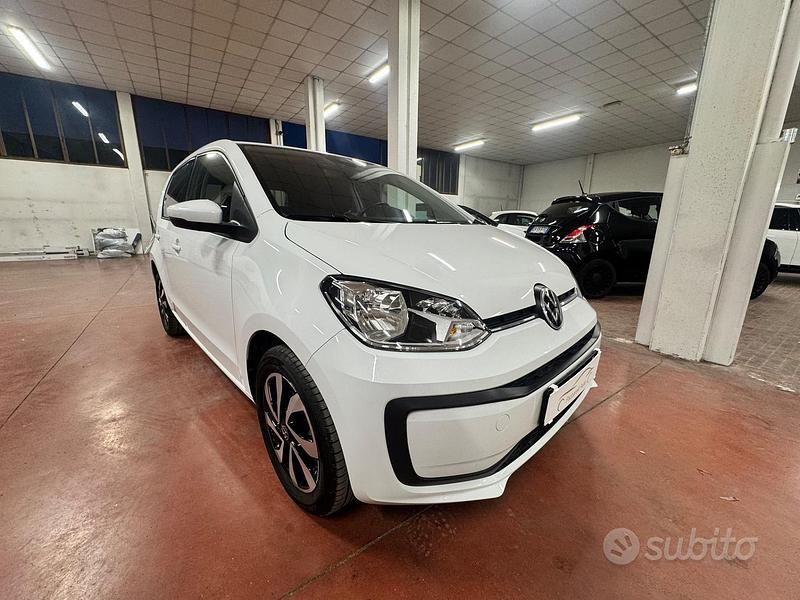 Usata VW up! Move 67 CV (49 kW) 2021 Bianco Utilitaria