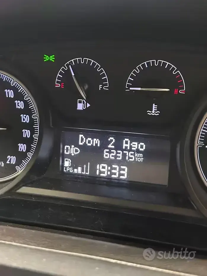 Usata Lancia Ypsilon 60 CV (44 kW) 2016 Bianco Utilitaria