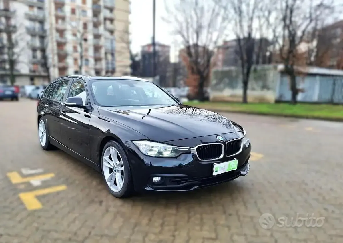 Usata BMW 325 Efficient Dynamics 224 CV (164 kW) 2016 Nero Station wagon