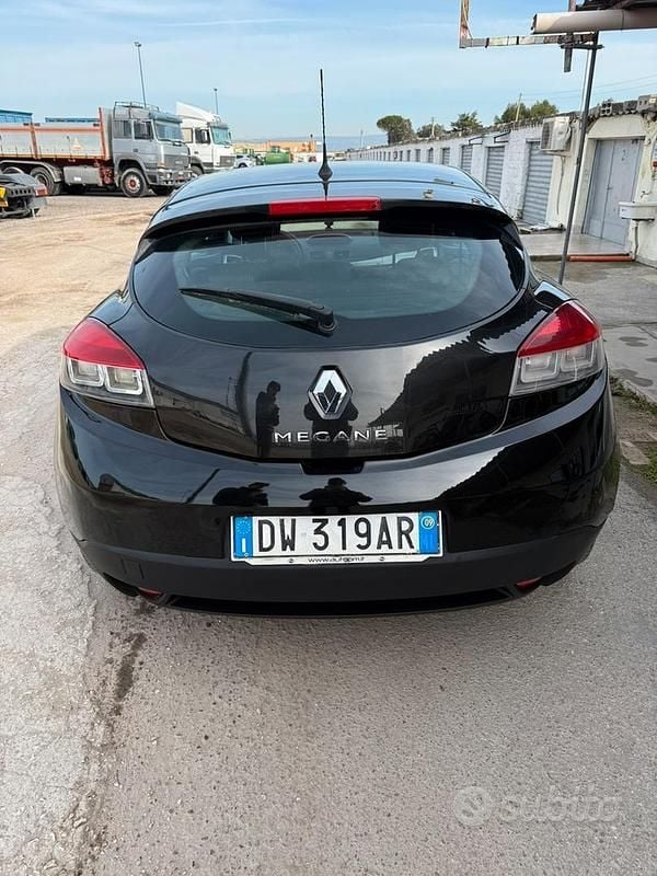 Usata Renault Mégane Coupé 110 CV (80 kW) 2010 Nero Coupé