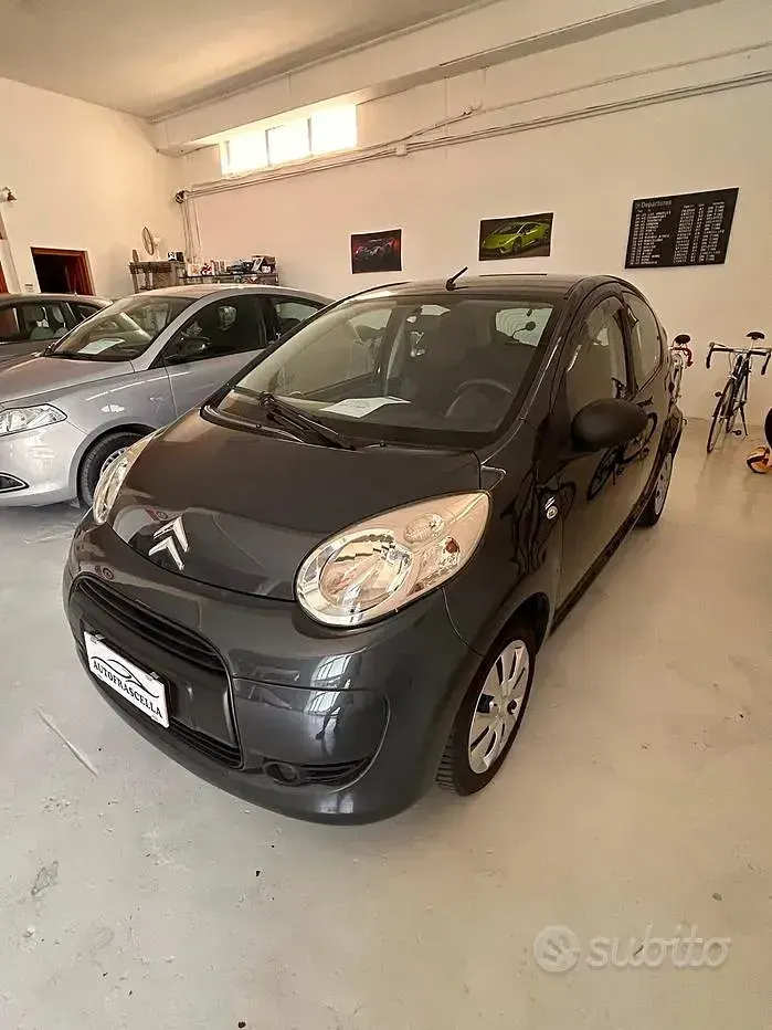 Usata Citroën C1 68 CV (50 kW) 2009 Grigio Utilitaria