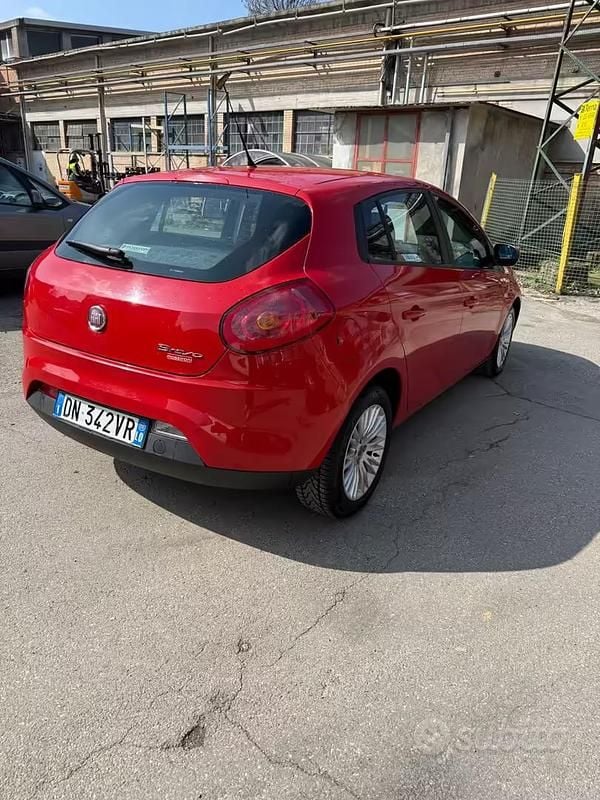 Usata Fiat Bravo Dynamic 90 CV (66 kW) 2008 Rosso Utilitaria