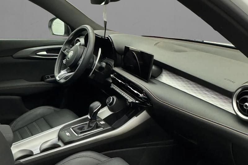 Usata Alfa Romeo Tonale Veloce 160 CV (117 kW) 2024 Bianco pastello SUV