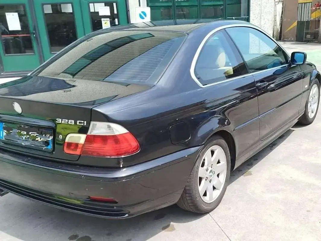 Usata BMW 328 193 CV (141 kW) 1999 Nero Coupé
