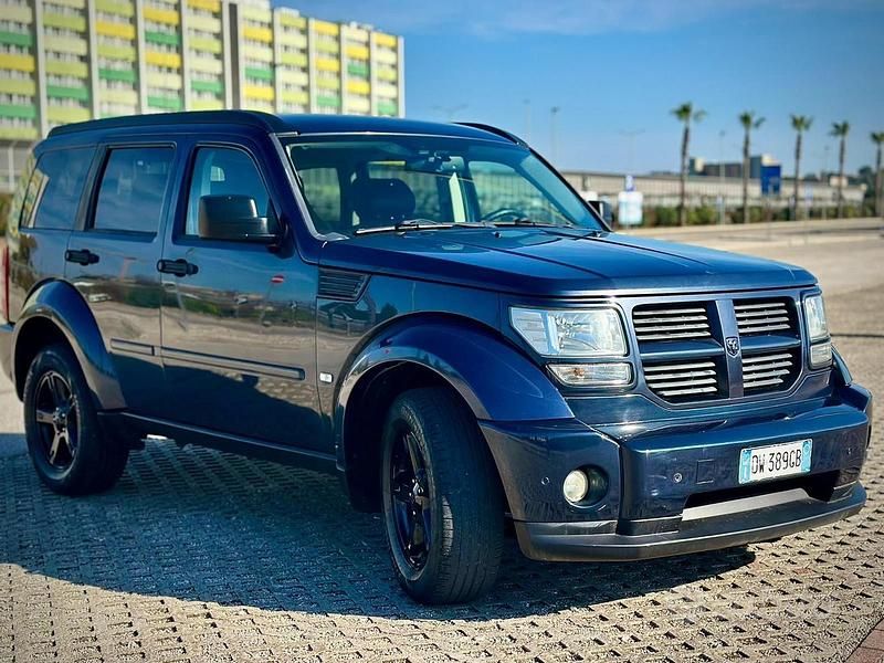 Usata Dodge Nitro SXT 177 CV (130 kW) 2009 Blu SUV