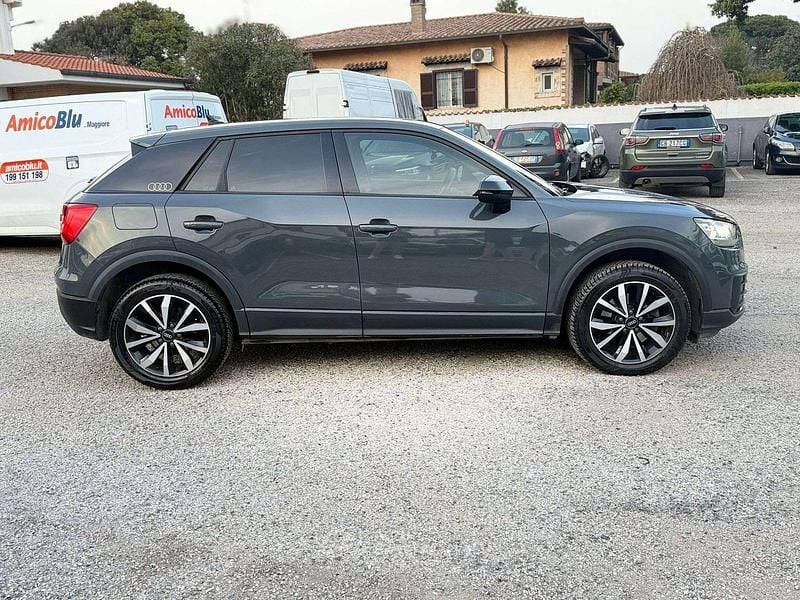 Usata Audi Q2 Business 116 CV (85 kW) 2017 Grigio SUV