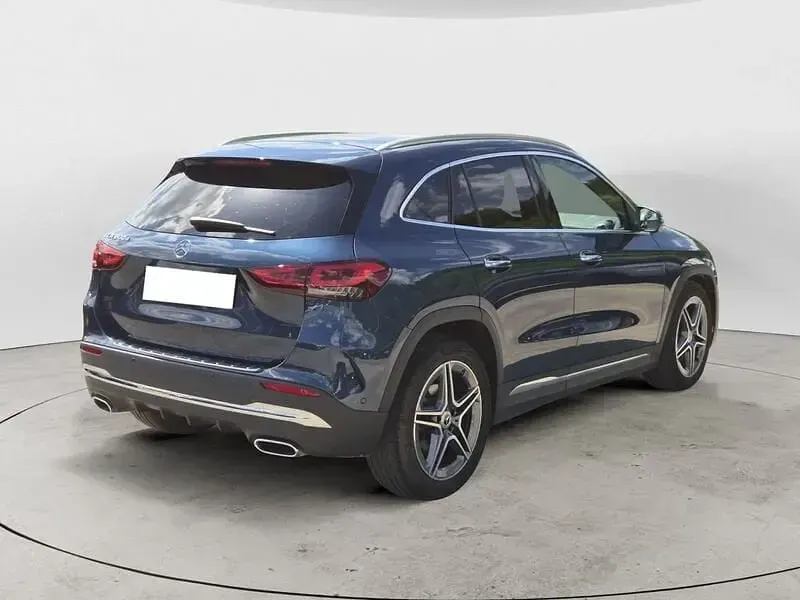 Usata Mercedes GLA200 Premium 150 CV (110 kW) 2023 Blu SUV