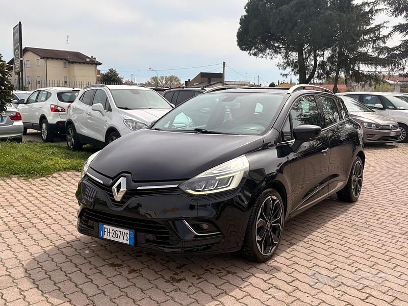 Usata Renault Clio GrandTour 75 CV (55 kW) 2017 Nero Station wagon