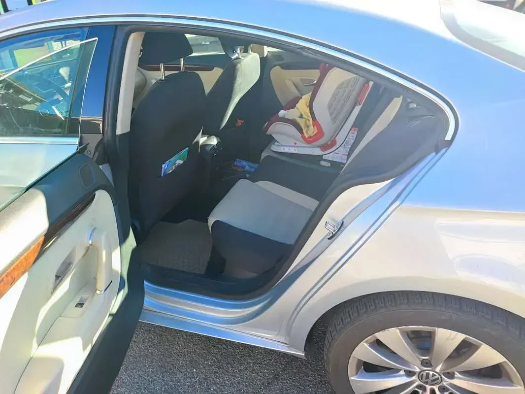 Usata VW Passat 140 CV (102 kW) 2011 Cabrio