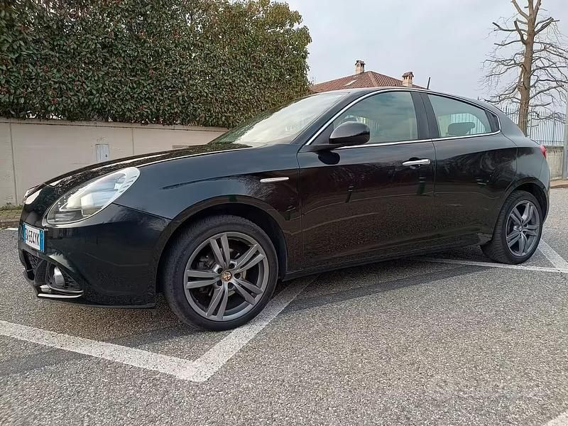 Usata Alfa Romeo Giulietta 120 CV (88 kW) 2014 Nero Utilitaria