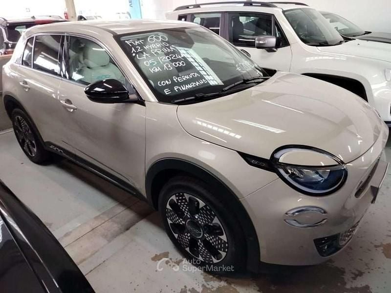 Usata Fiat 600 La Prima 101 CV (74 kW) 2025 Beige SUV