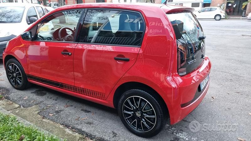 Usata VW up! 68 CV (50 kW) 2018 Rosso Utilitaria