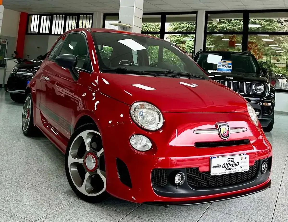 Usata Abarth 595 Custom 135 CV (99 kW) 2015 Rosso Utilitaria