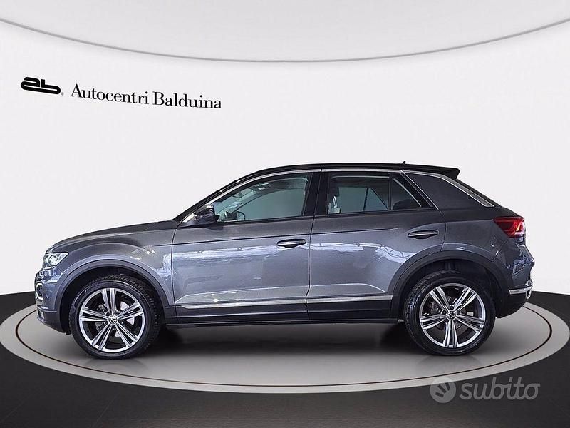 Usata VW T-Roc Sport 150 CV (110 kW) 2021 Grigio indyum/tetto nero SUV