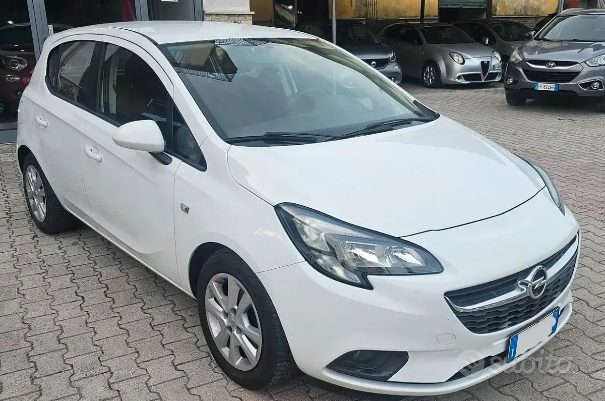 Usata Opel Corsa Cosmo 90 CV (66 kW) 2016 Bianco Utilitaria