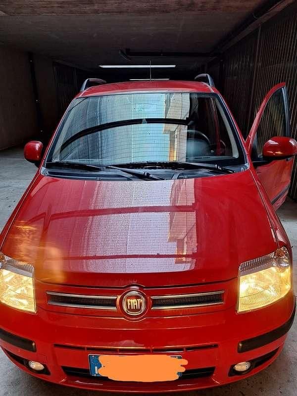 Usata Fiat Panda Dynamic 69 CV (50 kW) 2011 Rosso Utilitaria