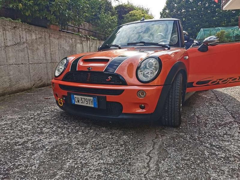 Usata Mini Cooper S Cabriolet 170 CV (125 kW) 2005 Arancione Cabrio