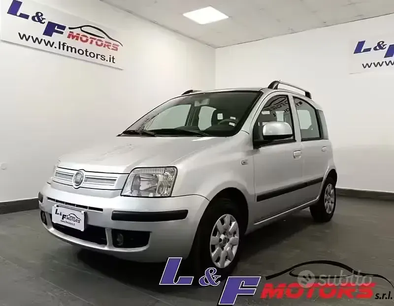Usata Fiat Panda Dynamic 75 CV (55 kW) 2011 Grigio Utilitaria