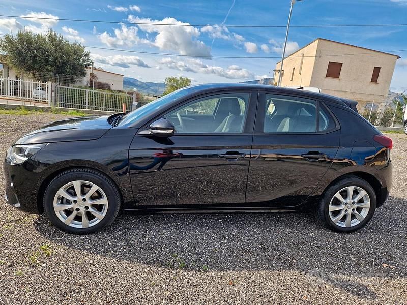 Usata Opel Corsa Edition 101 CV (74 kW) 2021 Nero Utilitaria