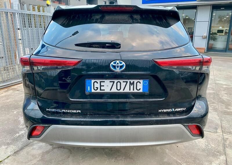 Usata Toyota Highlander Executive 190 CV (139 kW) 2021 Nero SUV