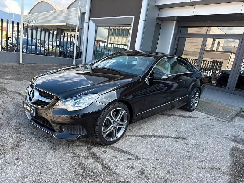 Usata Mercedes E350 Premium 258 CV (189 kW) 2015 Other Coupé