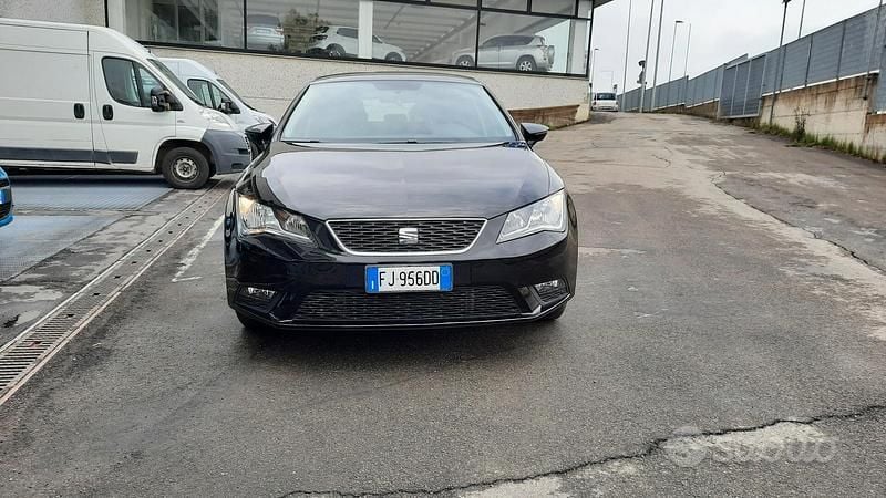 Nero Usata 2017 Seat Leon Business Tre volumi | 9800 € (Buon prezzo) - Immagine 1/4