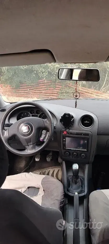 Usata Seat Ibiza 75 CV (55 kW) 2007 Grigio Utilitaria