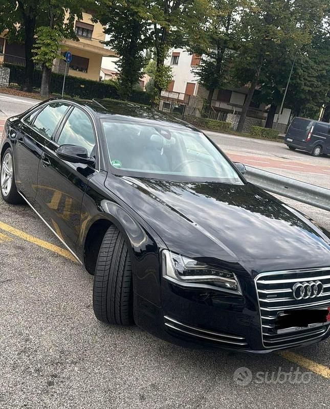 Usata 2015 Audi A8 Tre volumi | 17.000 € - Immagine 1/4