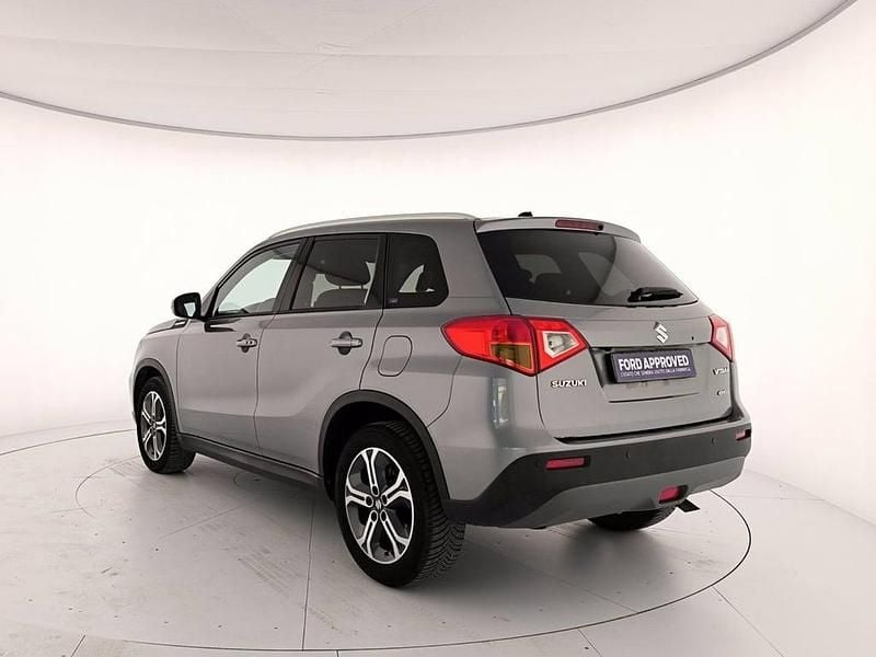 Usado Suzuki Vitara 120 CV (88 kW) 2017 Gris SUV