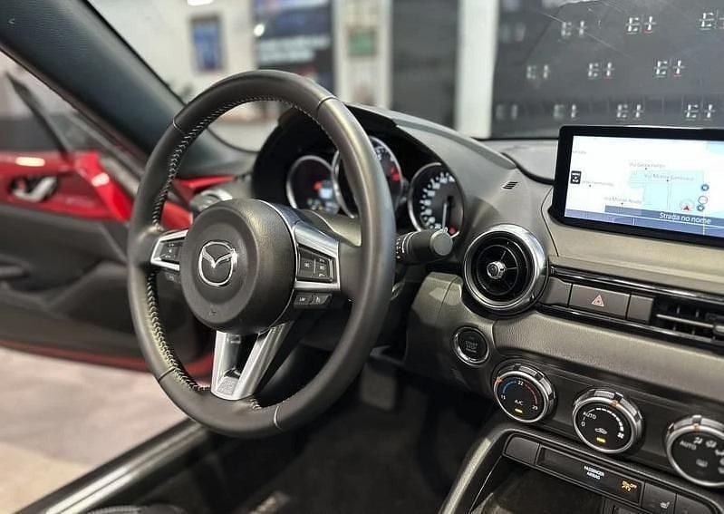 Usata Mazda MX5 132 CV (97 kW) 2025 Soul red crystal Cabrio