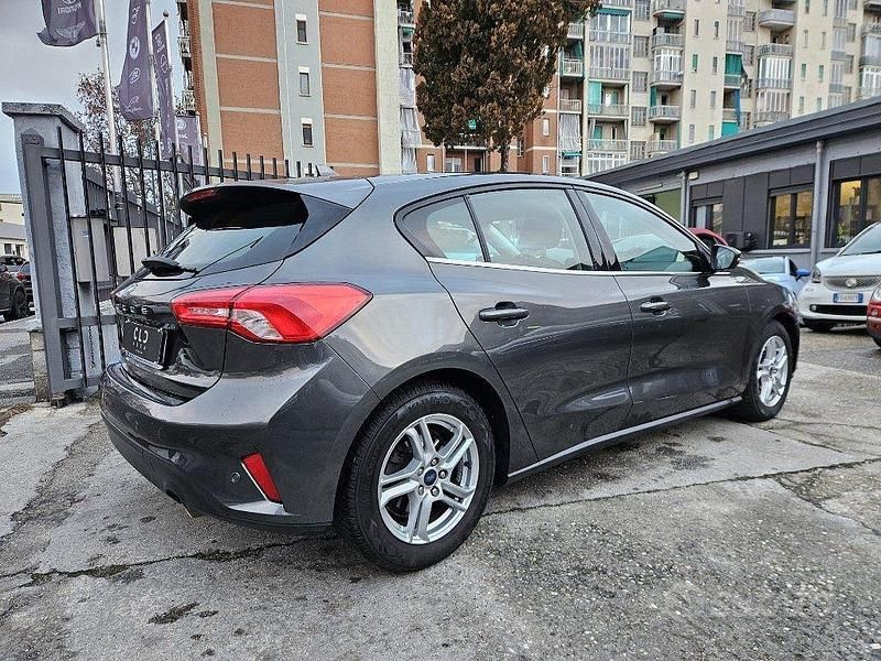 Usata Ford Focus Active 125 CV (91 kW) 2020 Grigio scuro Berlina