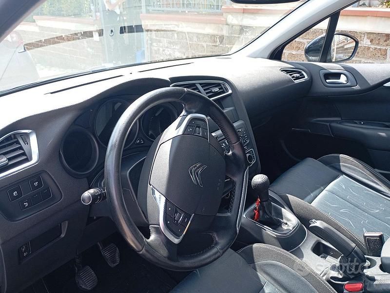 Occasion Citroën C4 95 ch (69 kW) 2011 Noir Monospace