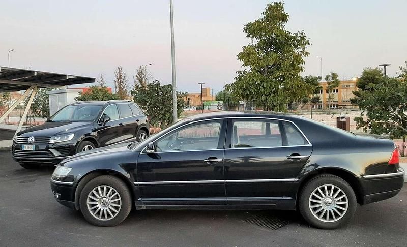 Nero Usata 2007 VW Phaeton Tre volumi | 9250 € - Immagine 1/4