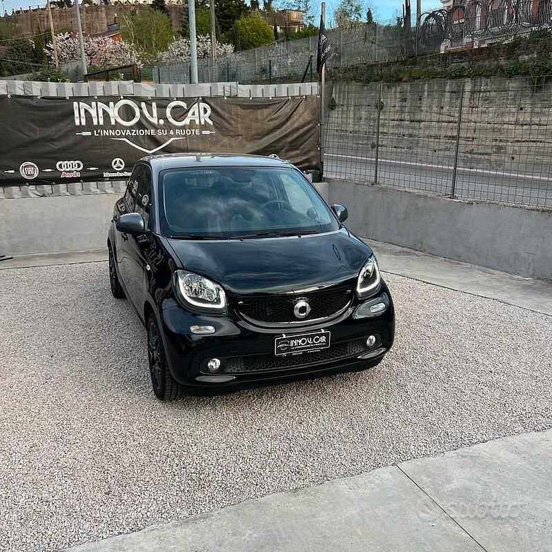 Usata Smart ForFour Passion 90 CV (66 kW) 2019 Nero Utilitaria